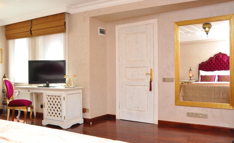 Istanbul Bosphorus Hotel Symbola Bagian luar foto